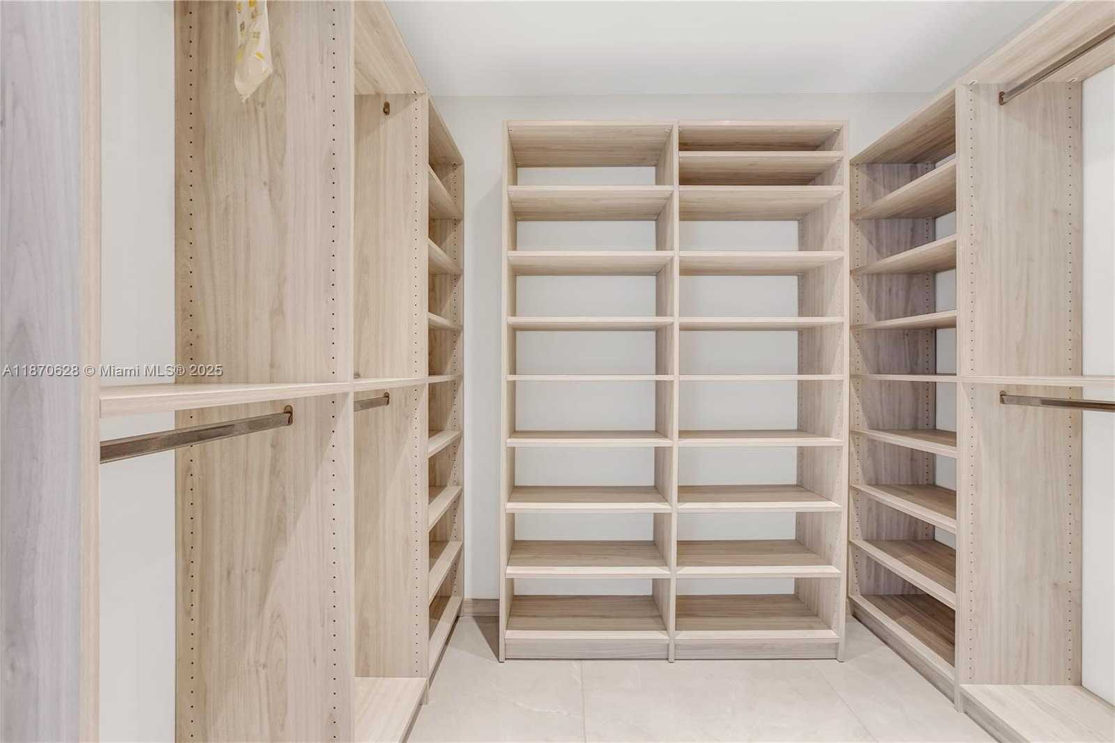 Small Image of 10155 COLLINS AVE #1605, Bal Harbour Number 28