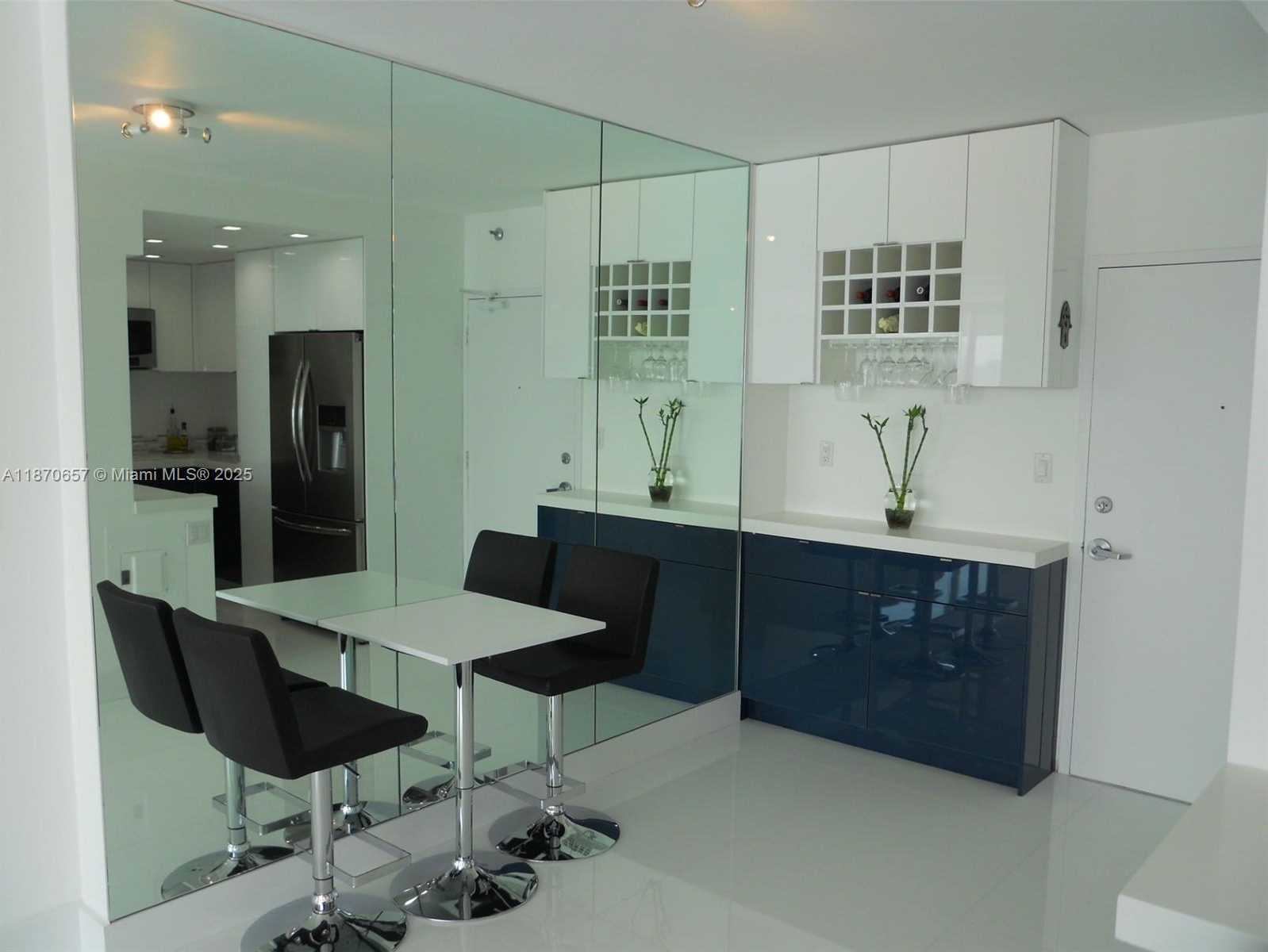 Small Image of 1000 WEST AVE #1514, Miami Beach Number 10