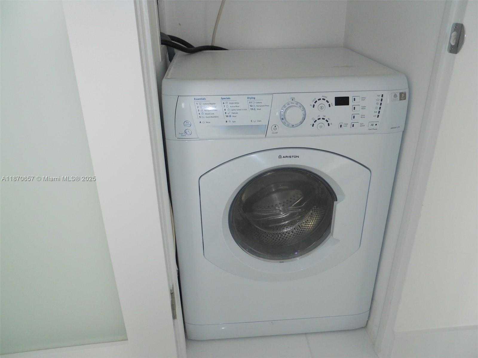 Small Image of 1000 WEST AVE #1514, Miami Beach Number 14