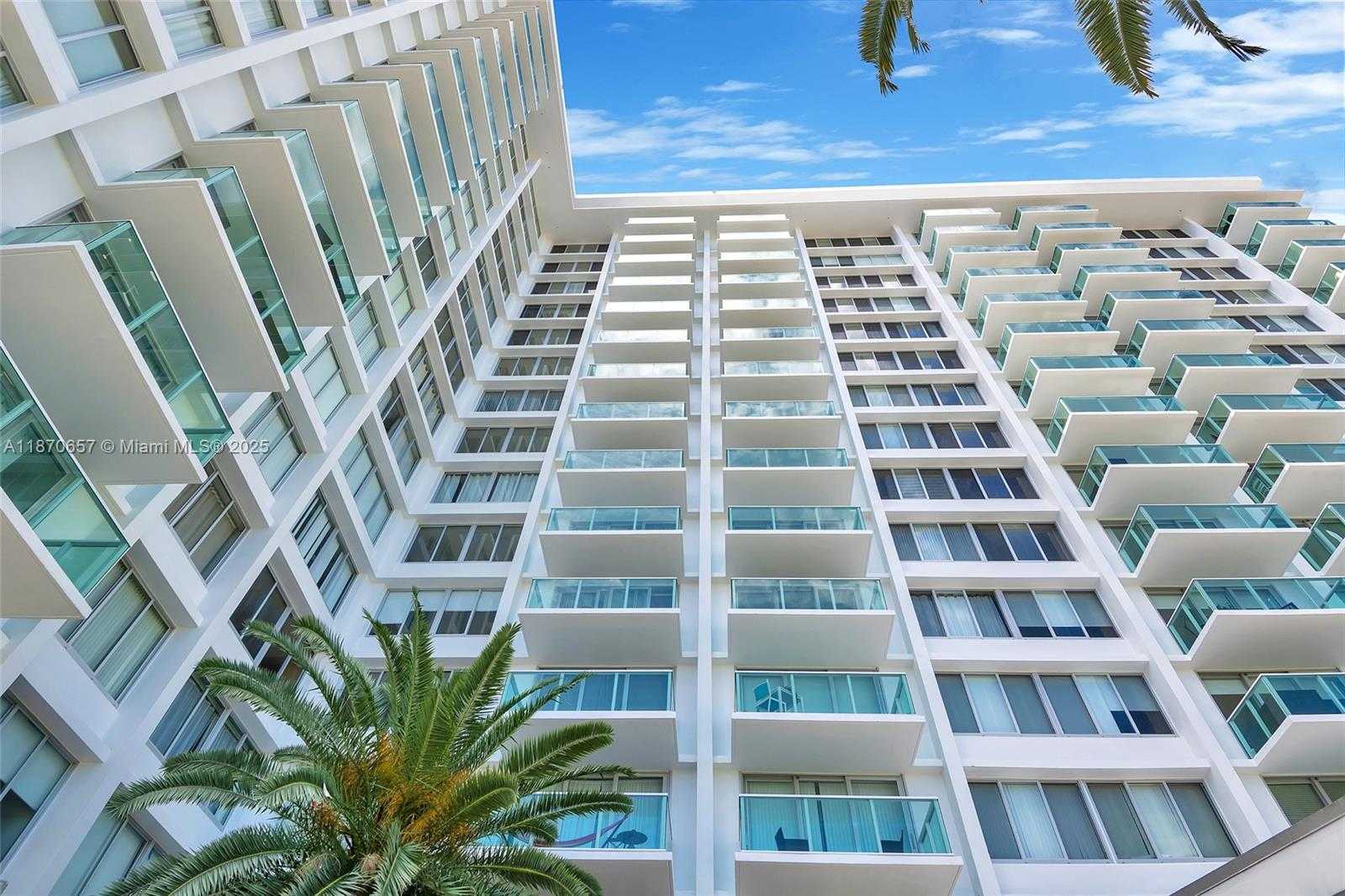 Small Image of 1000 WEST AVE #1514, Miami Beach Number 42