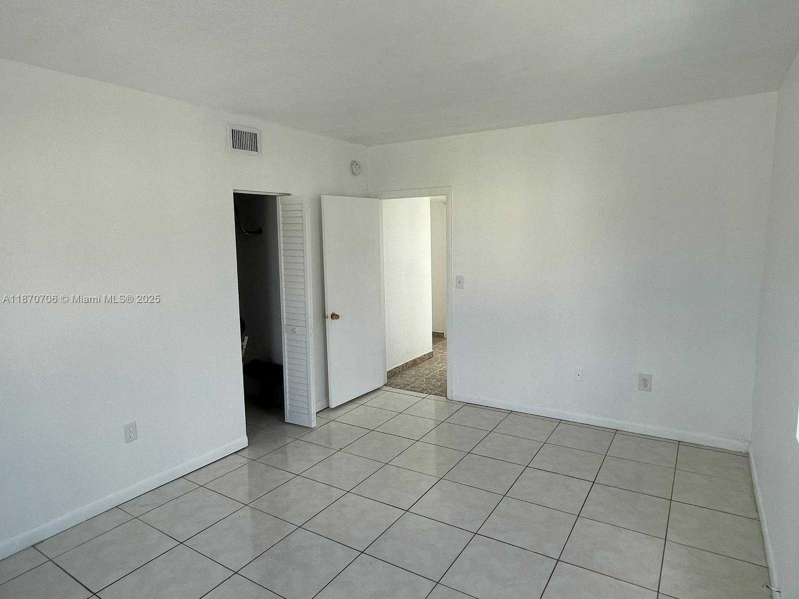 Small Image of 406 NORTH WEST 84TH TER #406, Miami Number 11