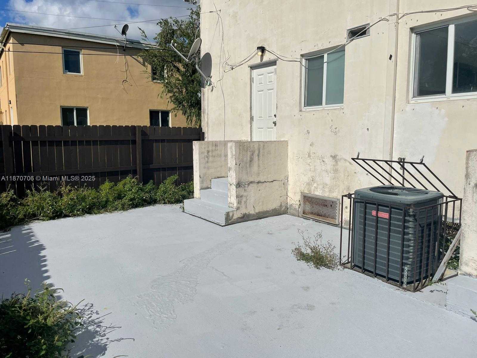 Small Image of 406 NORTH WEST 84TH TER #406, Miami Number 13