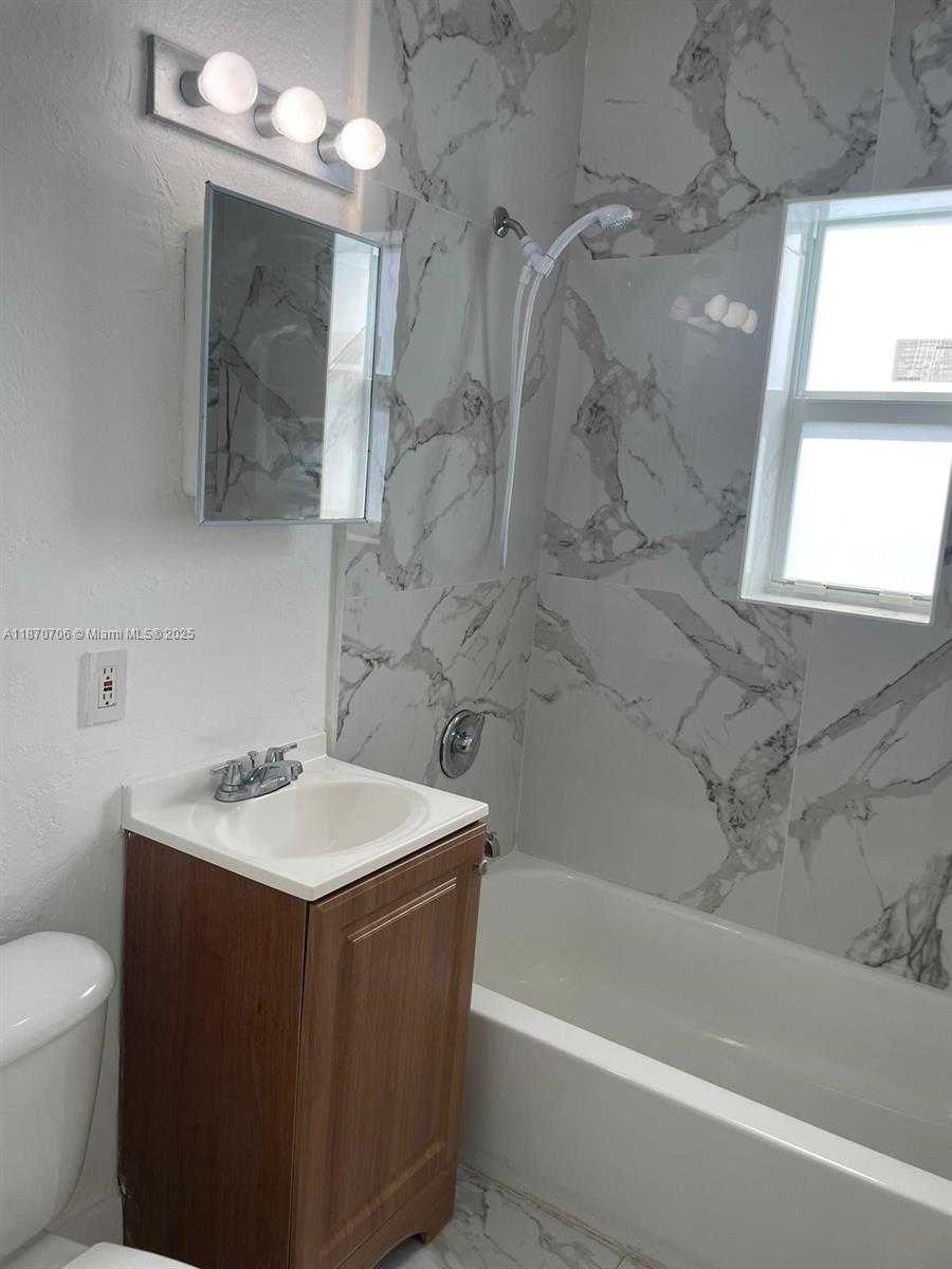 Small Image of 406 NORTH WEST 84TH TER #406, Miami Number 16