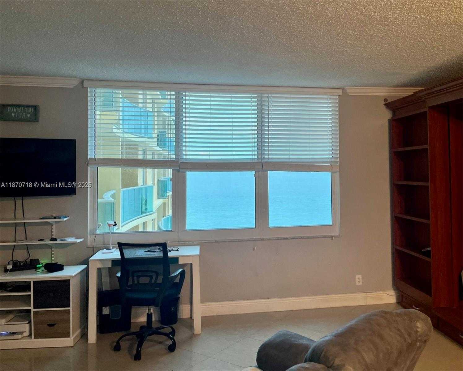 Small Image of 2501 SOUTH OCEAN DR #719, Hollywood Number 4