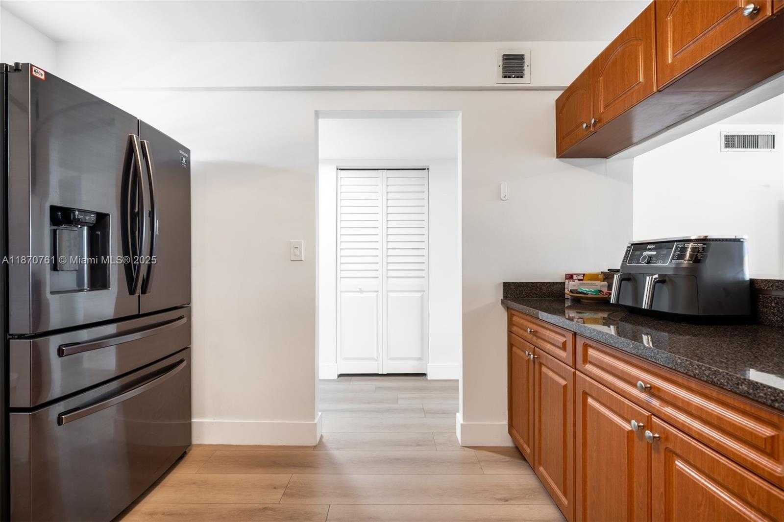 Small Image of 5100 SOUTH WEST 90TH AVE #302, Cooper City Number 8