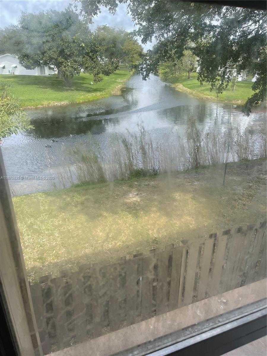 Small Image of 8203 NORTH WEST 9TH CT #2, Plantation Number 18