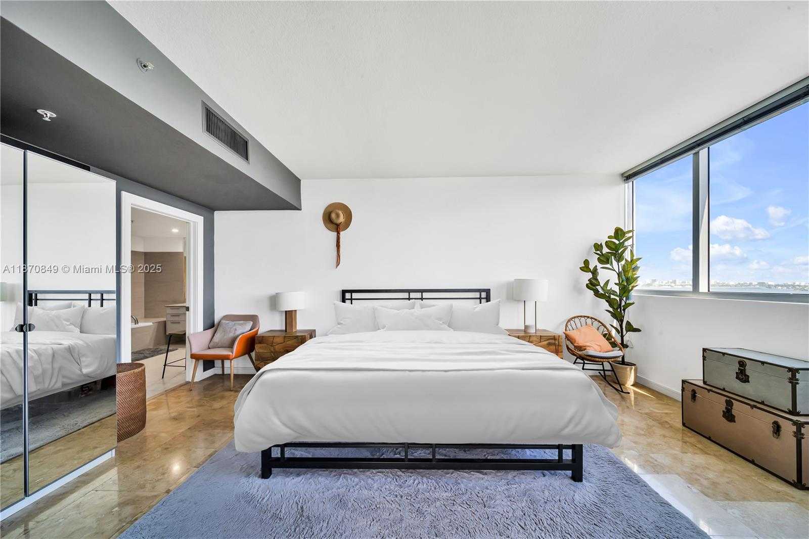 Small Image of 7929 WEST DR #1501, North Bay Village Number 14