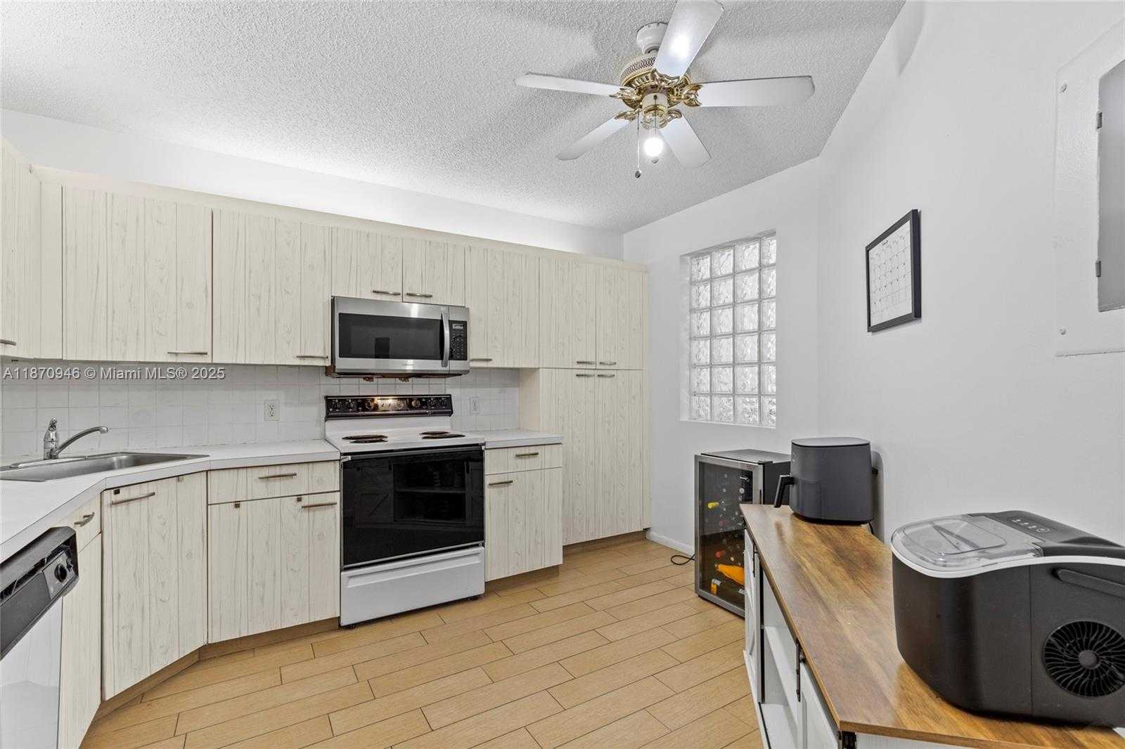 Small Image of 4300 NORTH WEST 30TH ST #248, Coconut Creek Number 16