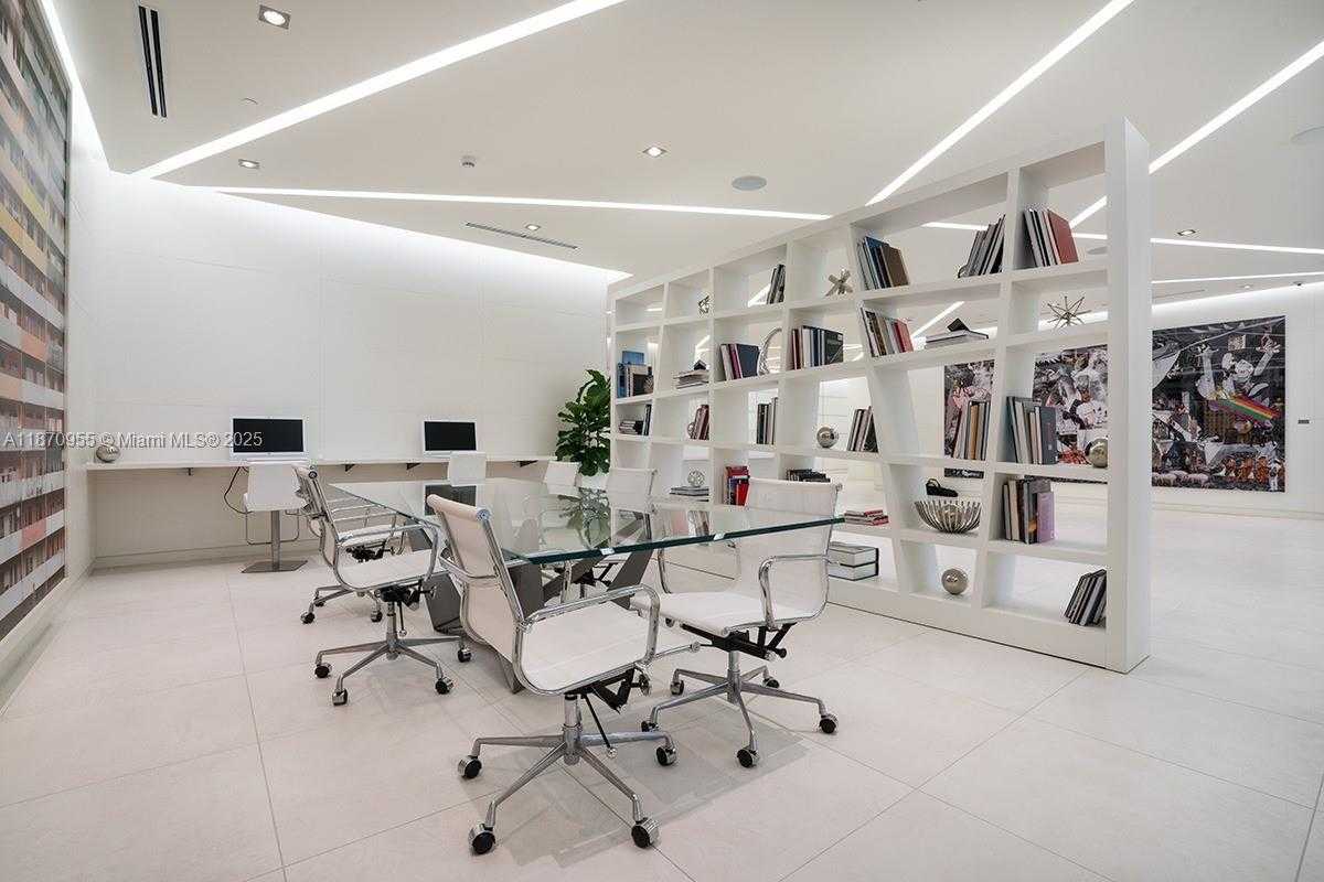 Small Image of 4250 BISCAYNE BLVD #1215, Miami Number 4