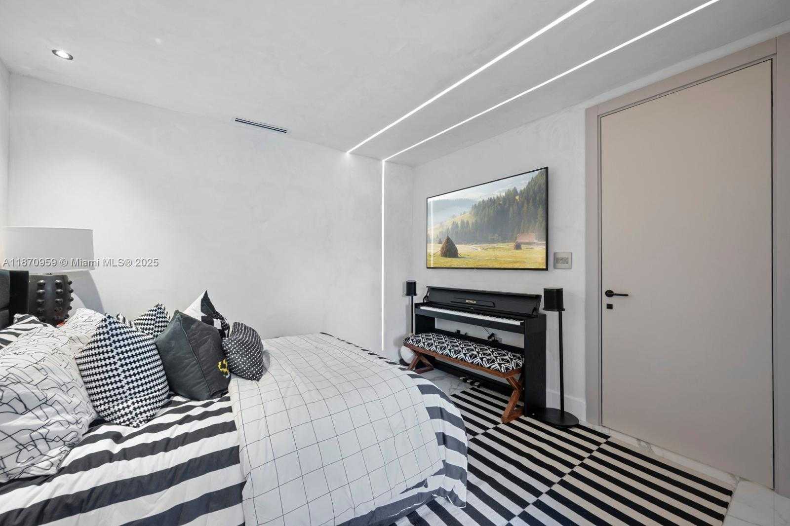 Small Image of 3904 NORTH EAST 167TH ST #10, North Miami Beach Number 16