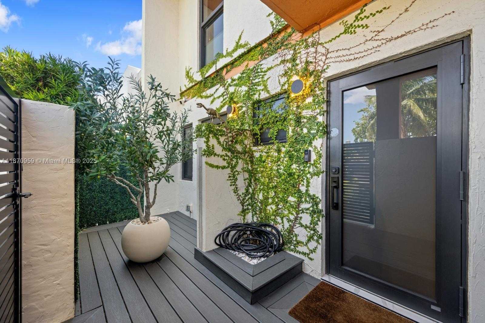 Small Image of 3904 NORTH EAST 167TH ST #10, North Miami Beach Number 24