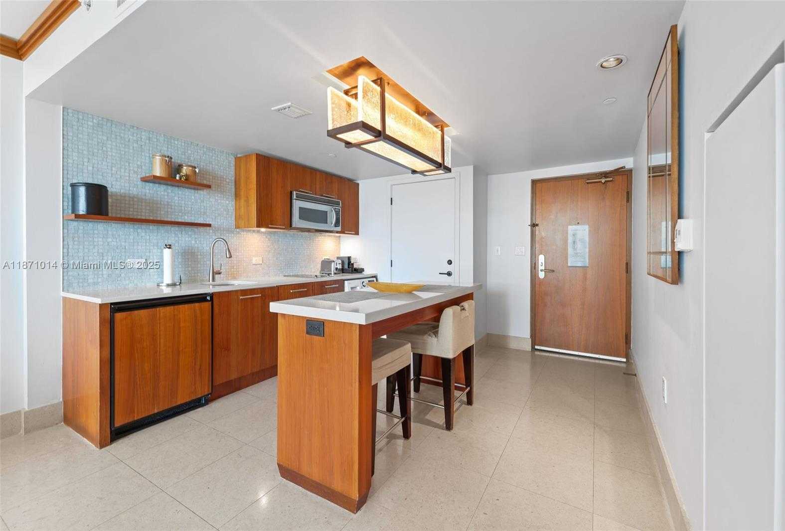 Small Image of 6801 COLLINS AVE #508, Miami Beach Number 5