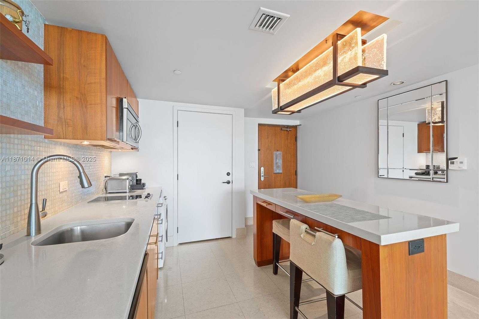 Small Image of 6801 COLLINS AVE #508, Miami Beach Number 6