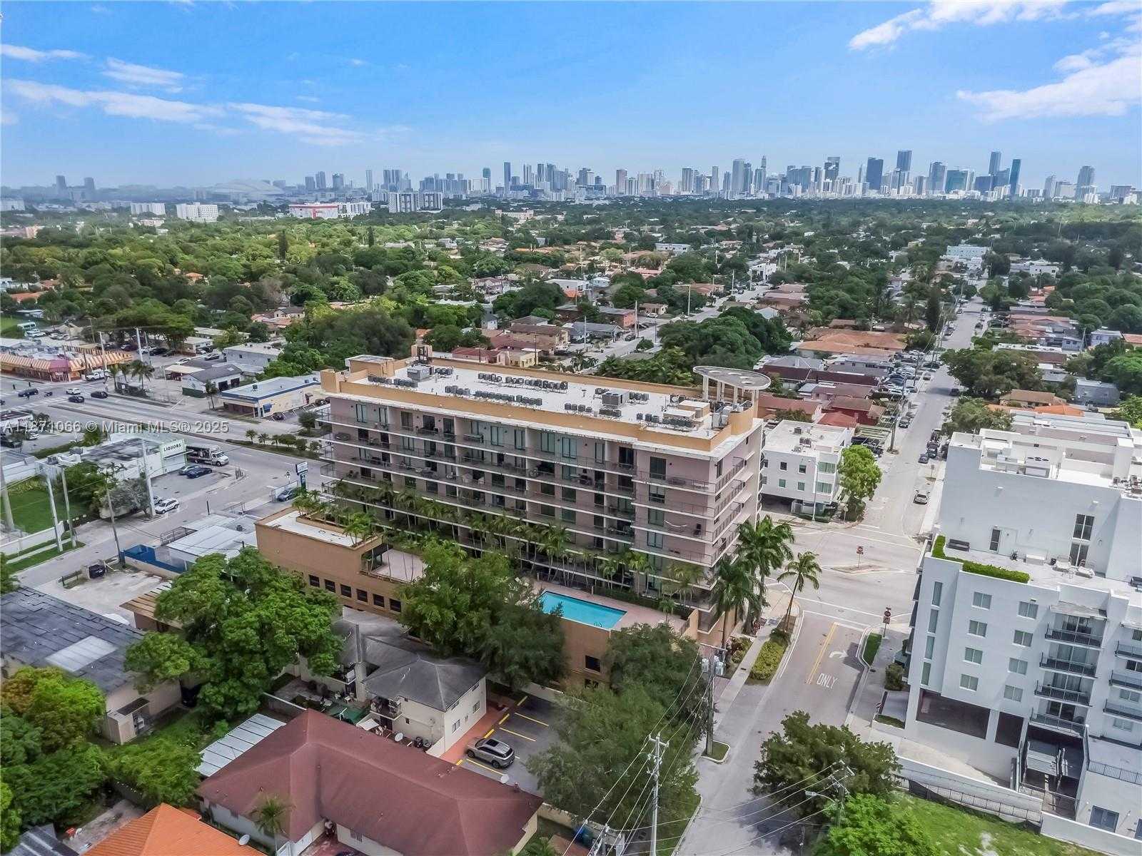 Small Image of 1690 SOUTH WEST 27TH AVE #604, Miami Number 3