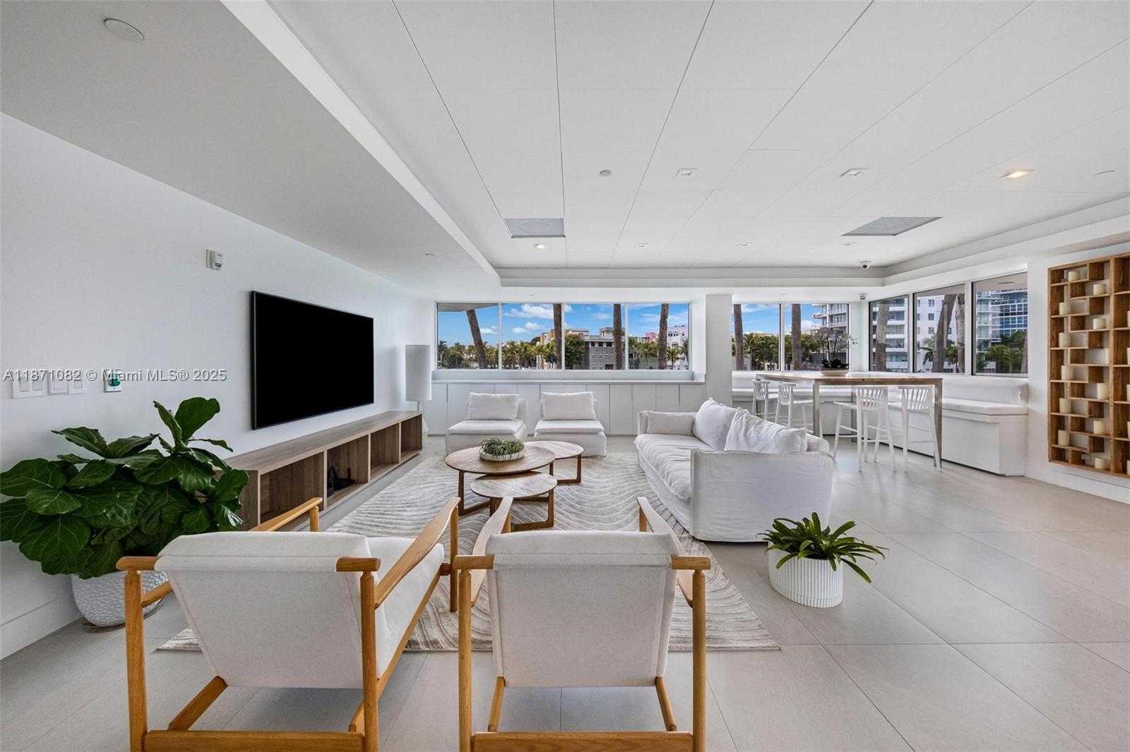 Small Image of 5900 COLLINS AVE #1905, Miami Beach Number 20