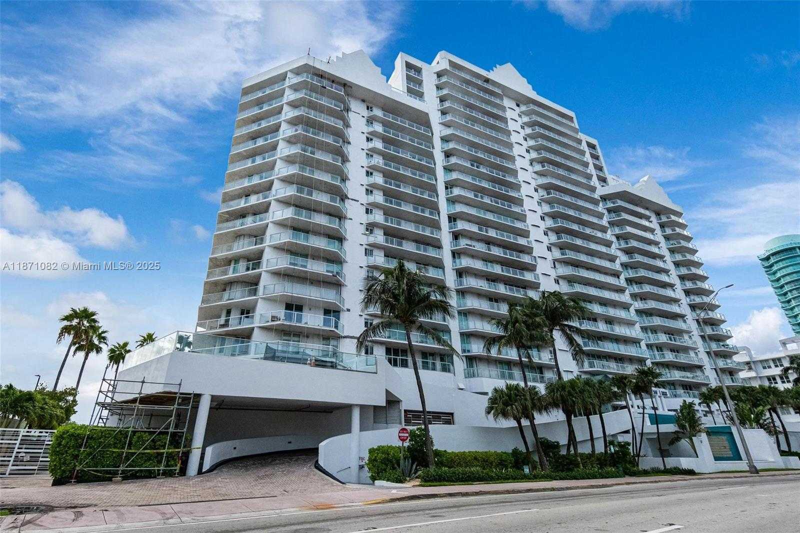 Small Image of 5900 COLLINS AVE #1905, Miami Beach Number 22