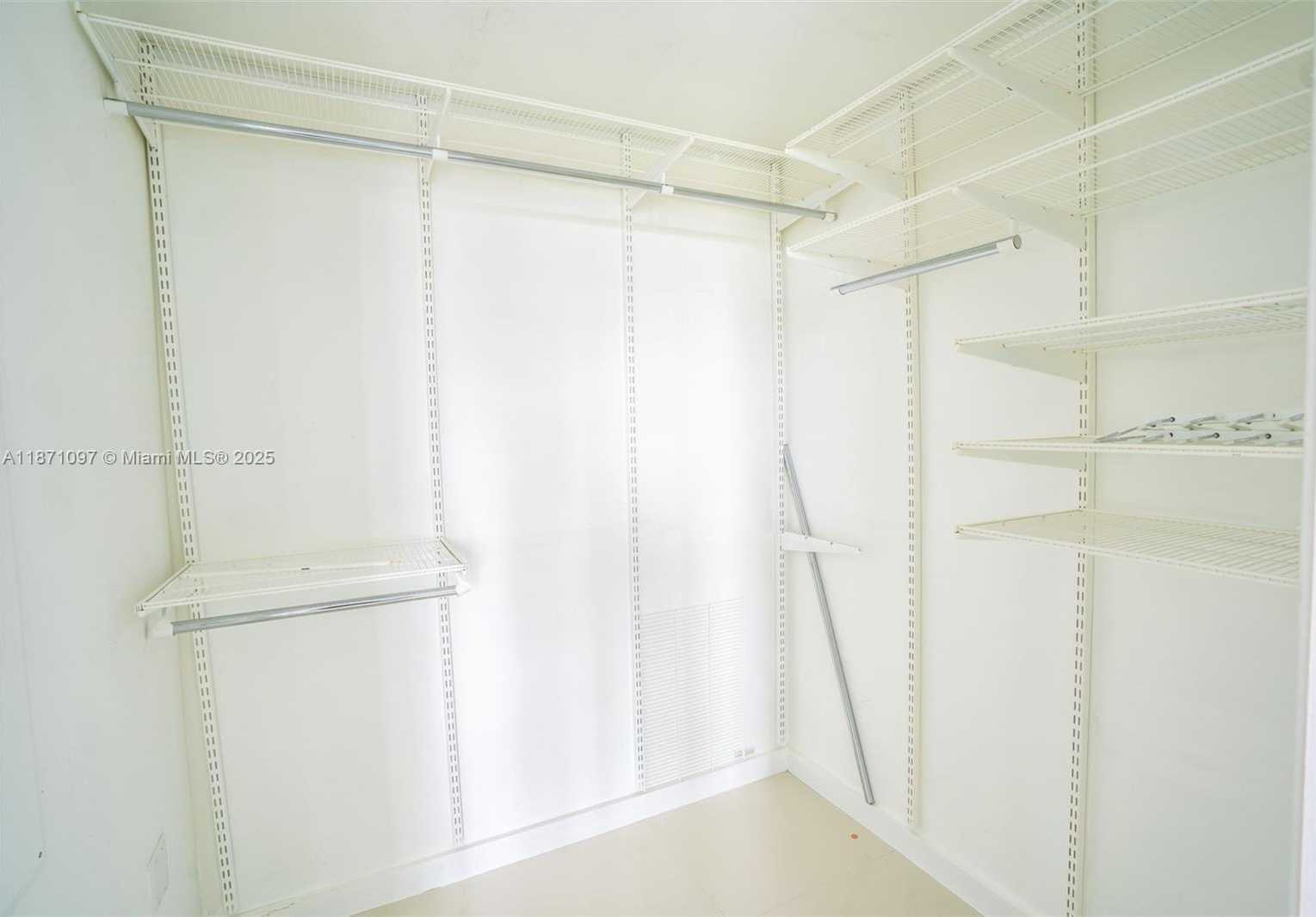 Small Image of 350 SOUTH MIAMI AVE #511, Miami Number 13