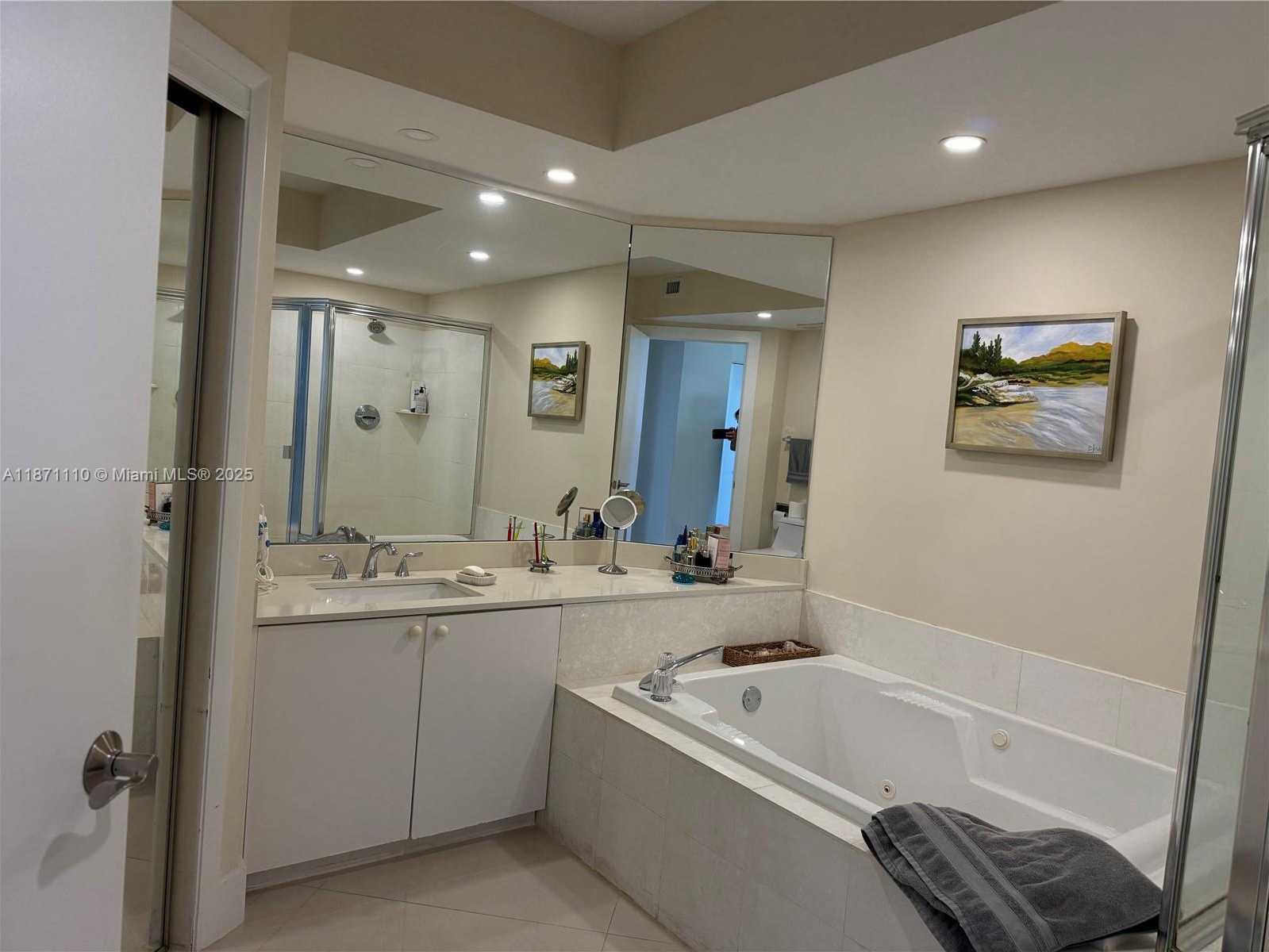Small Image of 20185 EAST COUNTRY CLUB DR #510, Aventura Number 10