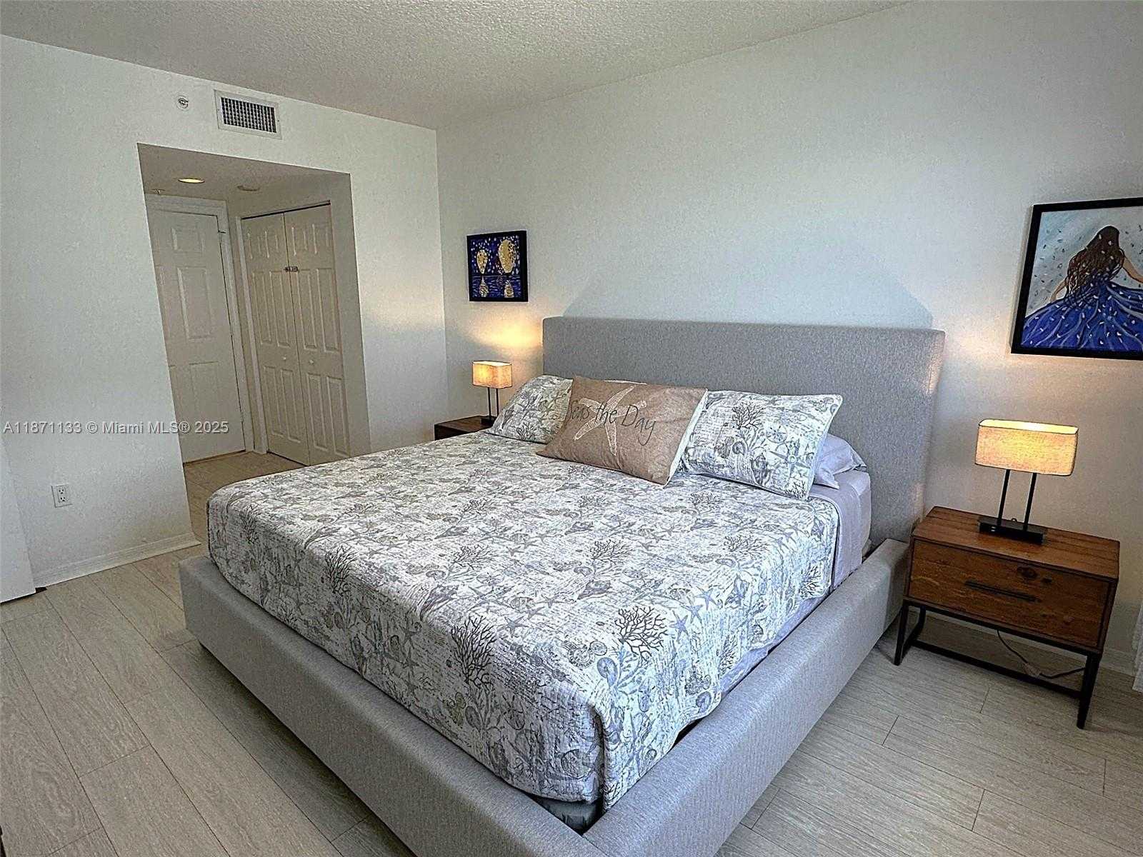 Small Image of 2080 SOUTH OCEAN DRIVE #LPH06, Hallandale Beach Number 13