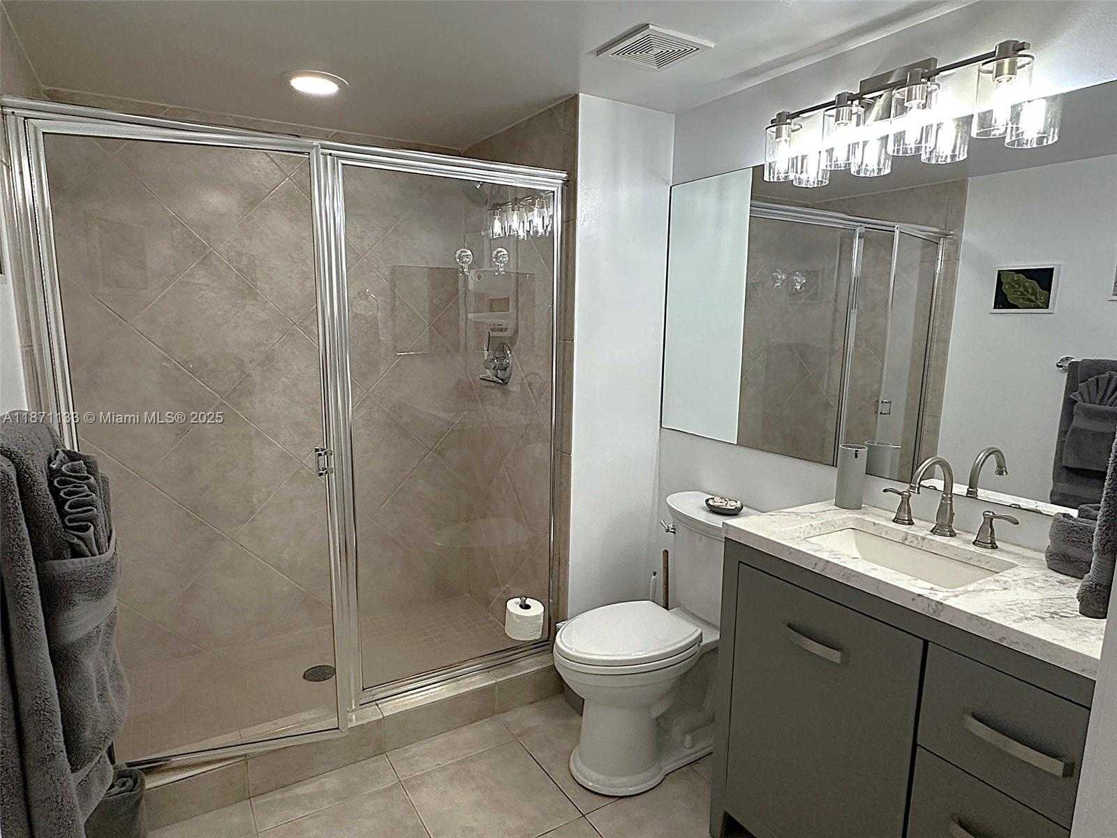 Small Image of 2080 SOUTH OCEAN DRIVE #LPH06, Hallandale Beach Number 17