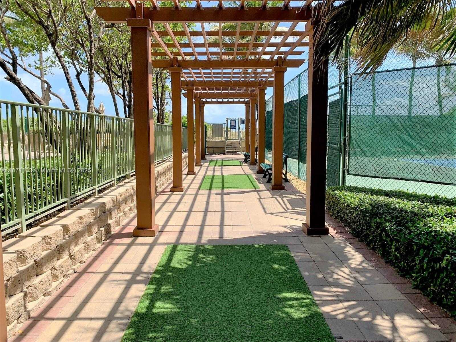 Small Image of 2080 SOUTH OCEAN DRIVE #LPH06, Hallandale Beach Number 27