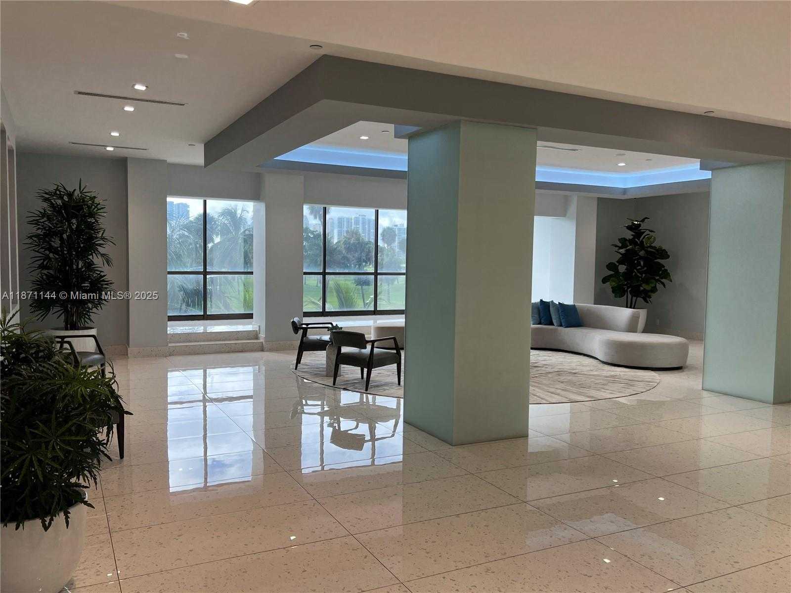 Small Image of 20335 E Country Club Dr, Aventura, FL 33180, USA Number 16