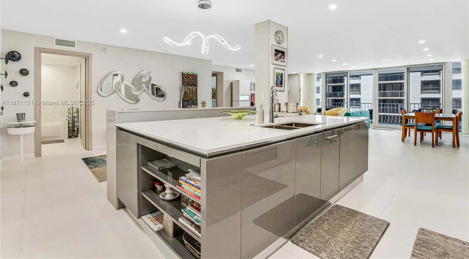 Small Image of 10155 COLLINS AVE #606, Bal Harbour Number 12
