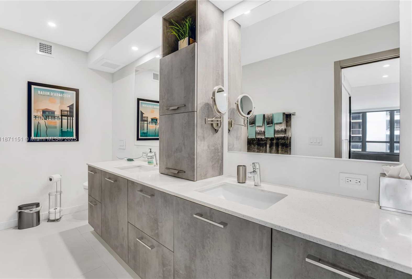 Small Image of 10155 COLLINS AVE #606, Bal Harbour Number 20