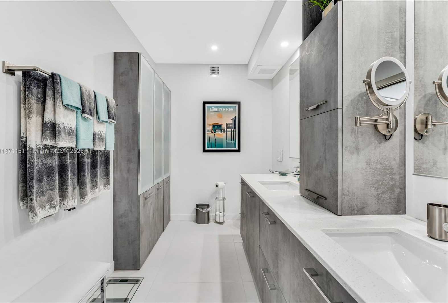 Small Image of 10155 COLLINS AVE #606, Bal Harbour Number 21