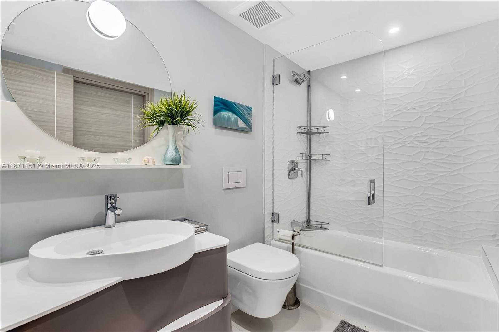 Small Image of 10155 COLLINS AVE #606, Bal Harbour Number 30