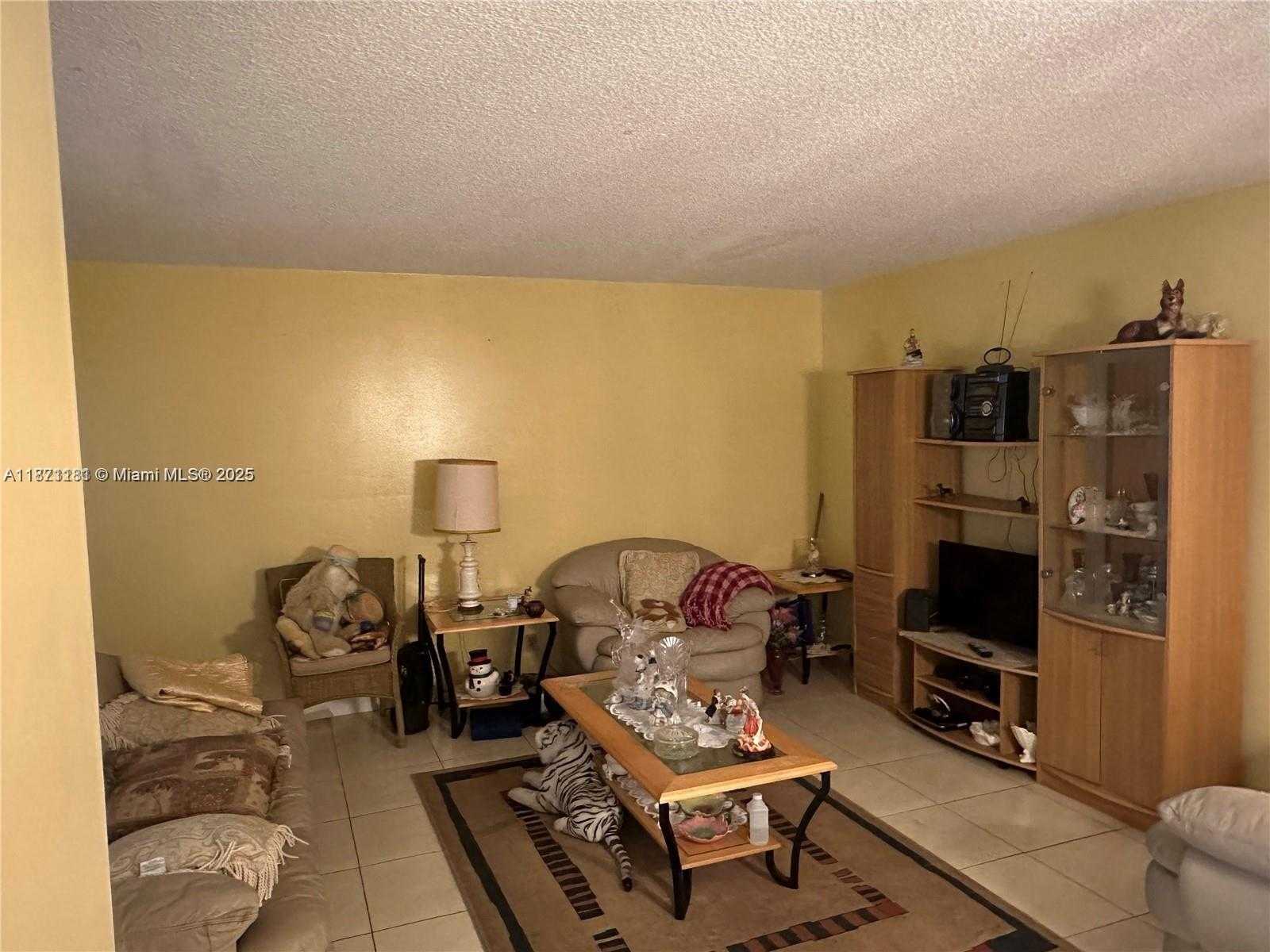 Small Image of 5300 WASHINGTON ST #Q307, Hollywood Number 3