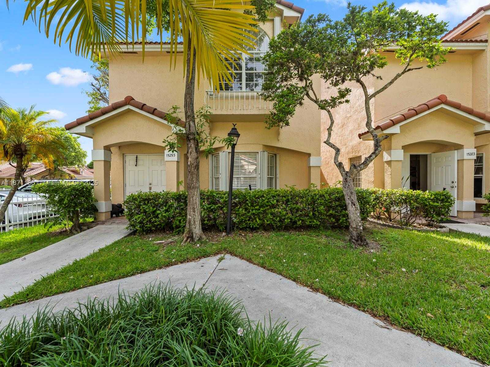 Small Image of 15293 SOUTH WEST 111TH ST, Miami Number 11