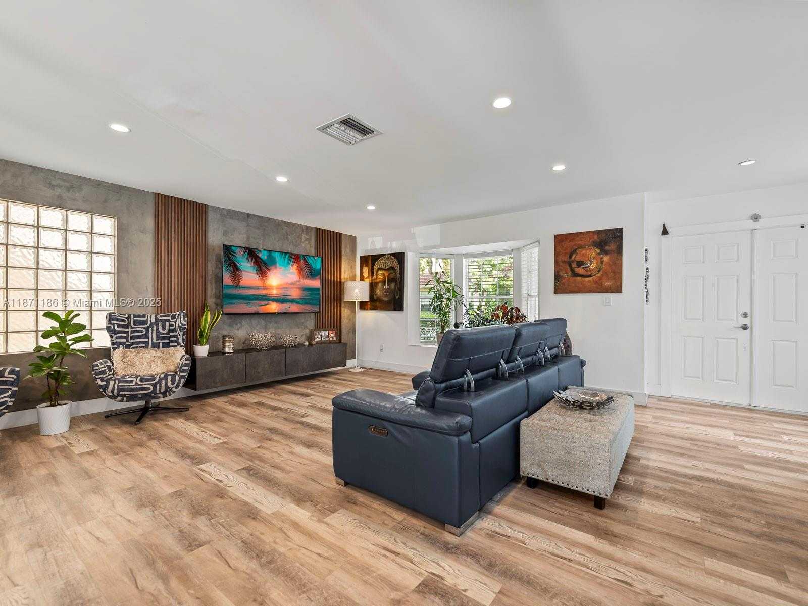 Small Image of 15293 SOUTH WEST 111TH ST, Miami Number 15