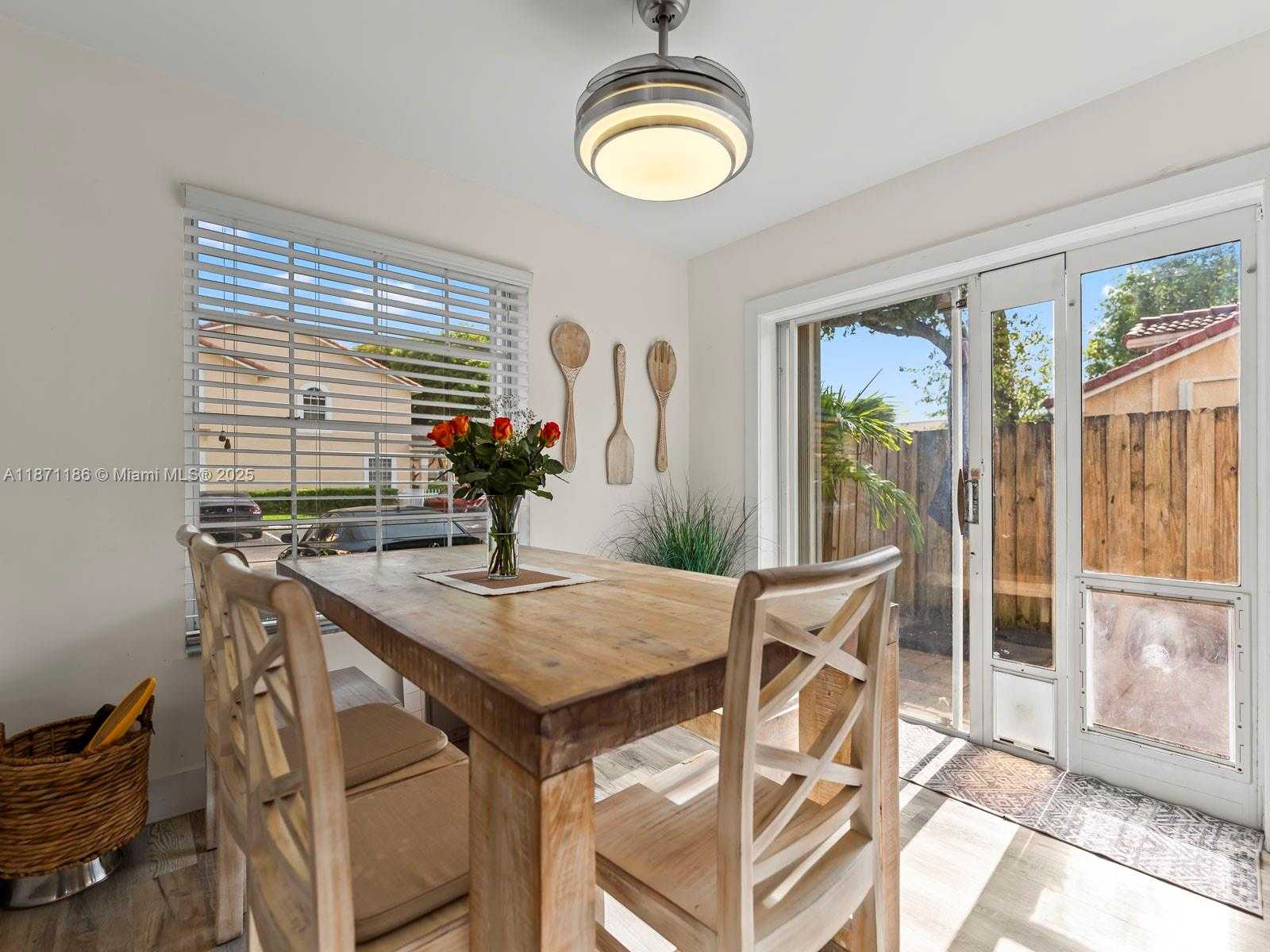 Small Image of 15293 SOUTH WEST 111TH ST, Miami Number 20