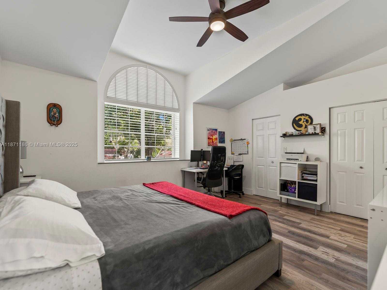 Small Image of 15293 SOUTH WEST 111TH ST, Miami Number 23