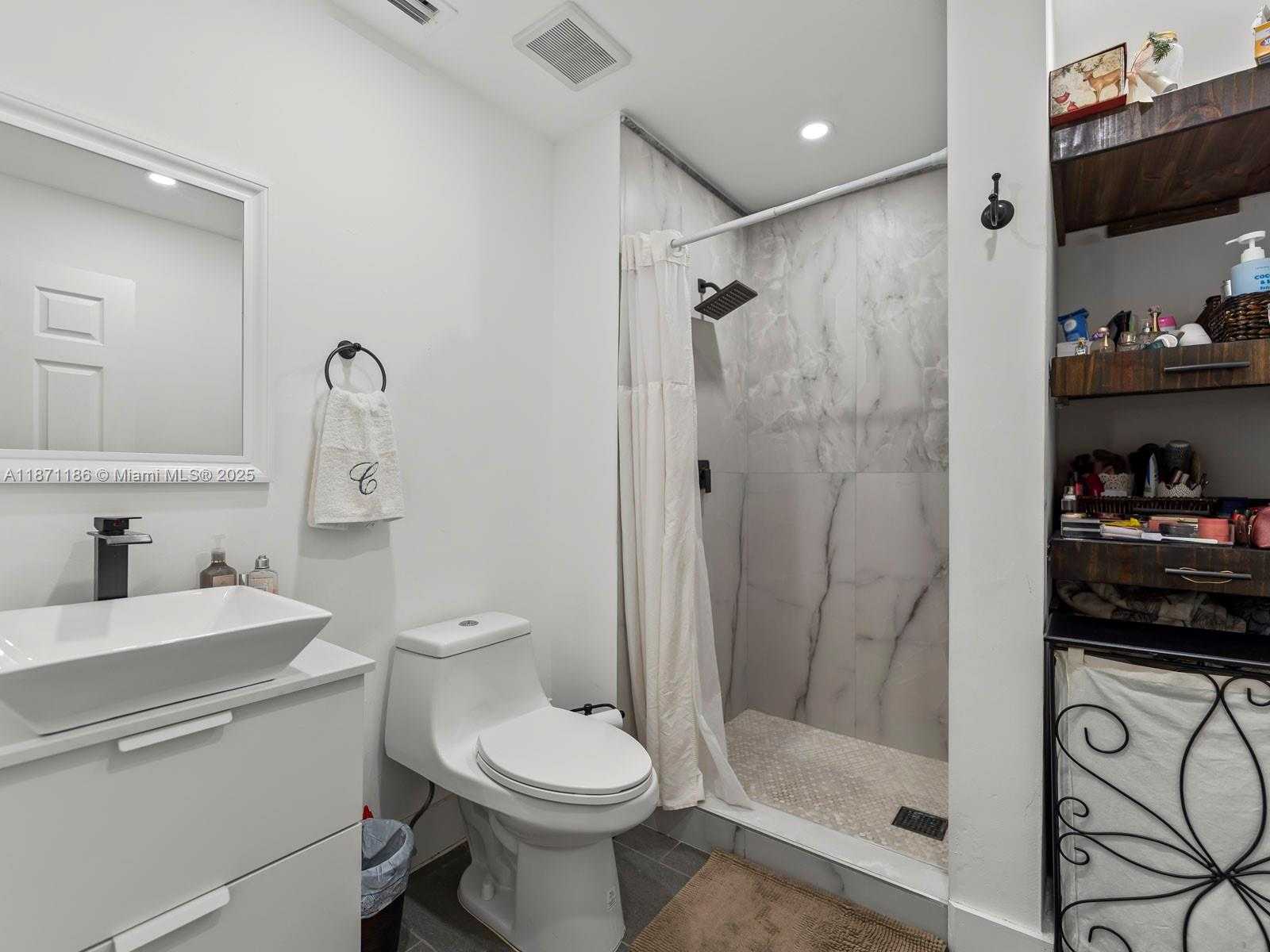 Small Image of 15293 SOUTH WEST 111TH ST, Miami Number 24