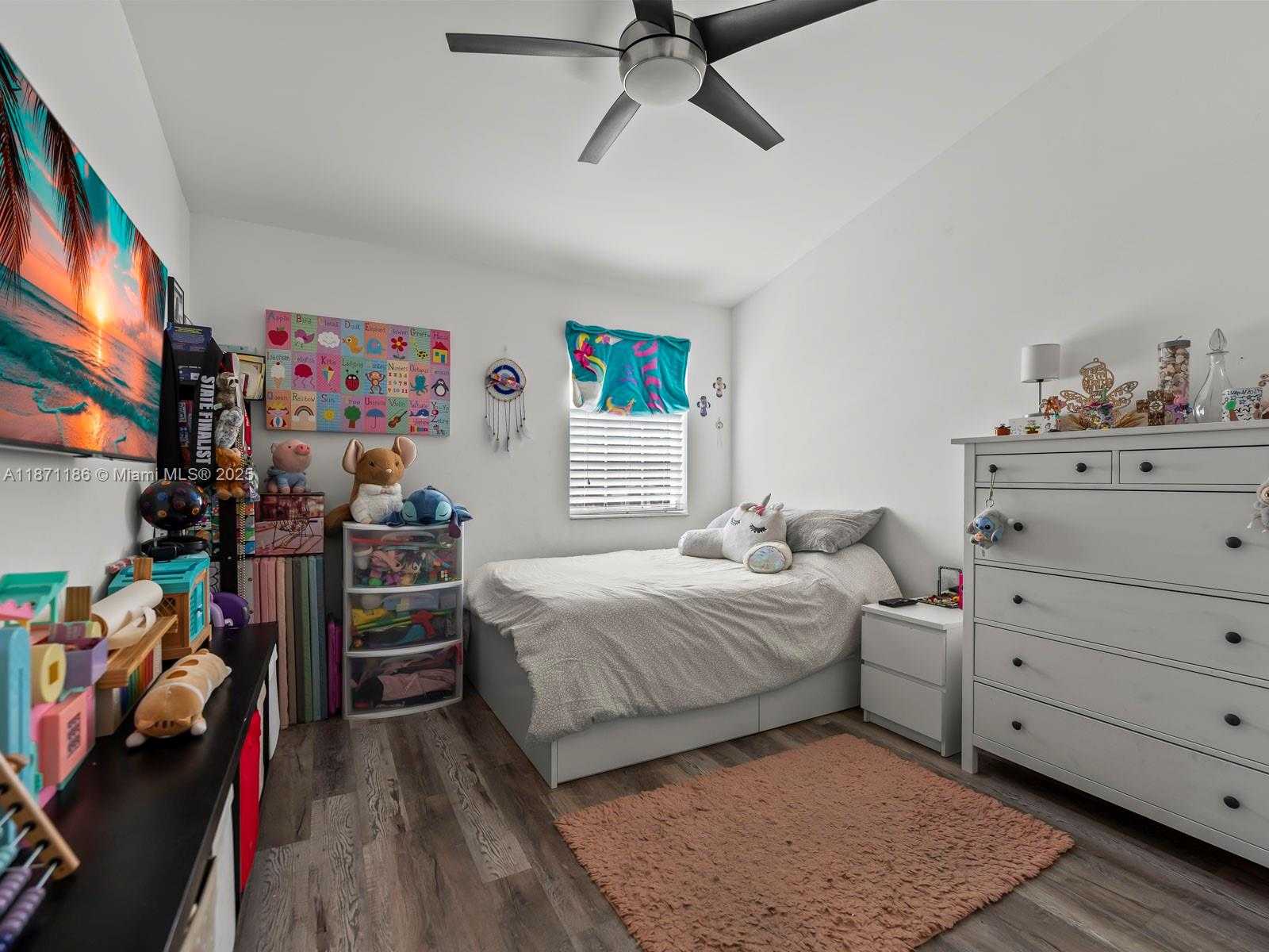 Small Image of 15293 SOUTH WEST 111TH ST, Miami Number 27