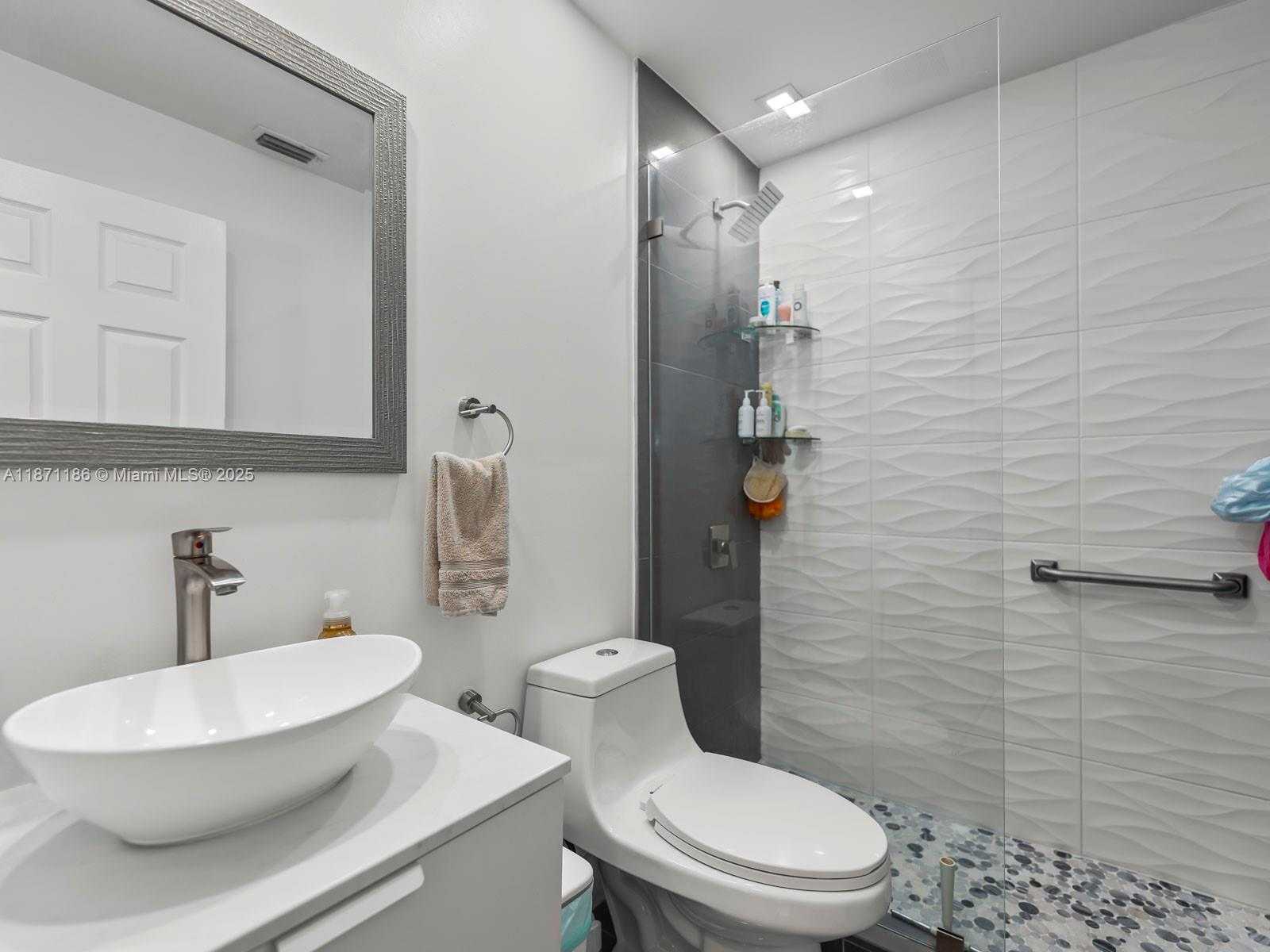 Small Image of 15293 SOUTH WEST 111TH ST, Miami Number 28