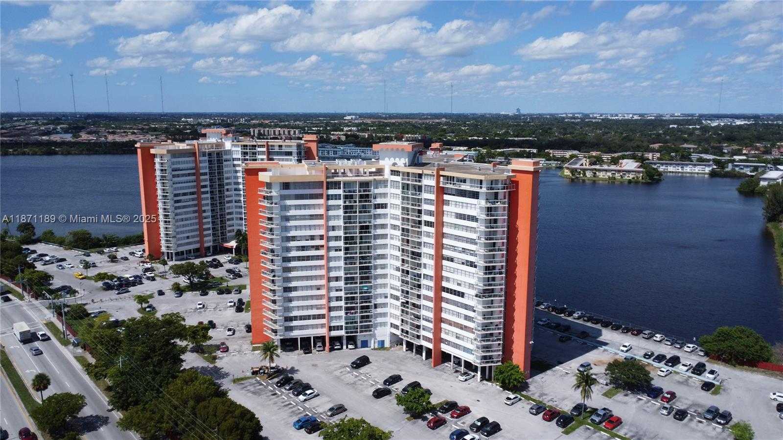 Small Image of 1351 NORTH EAST MIAMI GARDENS DR #511E, Miami Number 2