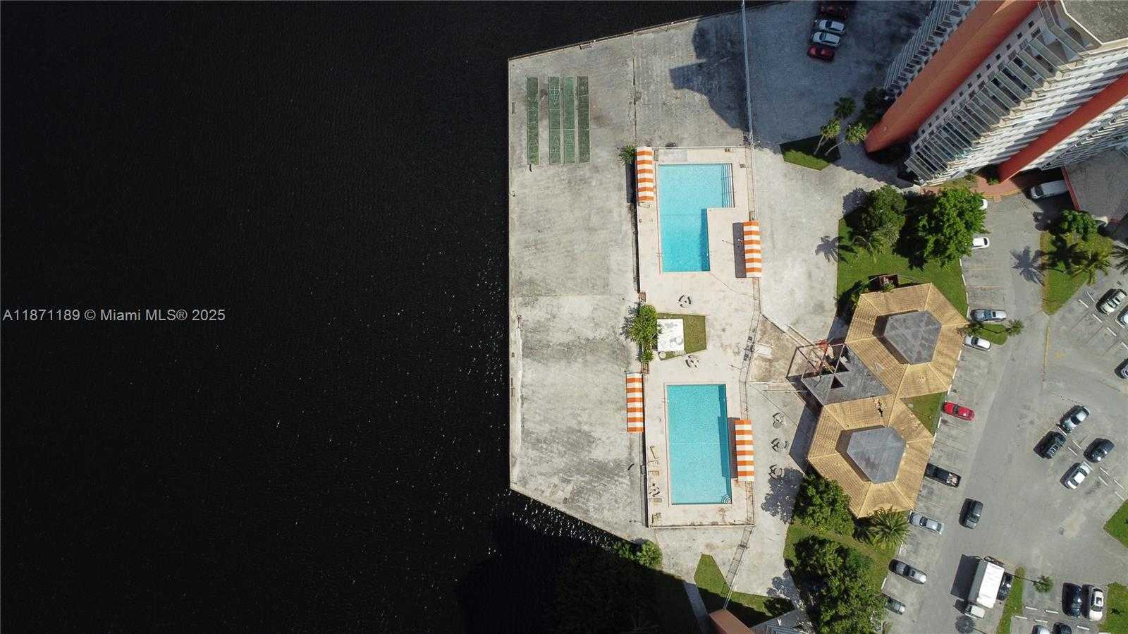 Small Image of 1351 NORTH EAST MIAMI GARDENS DR #511E, Miami Number 20