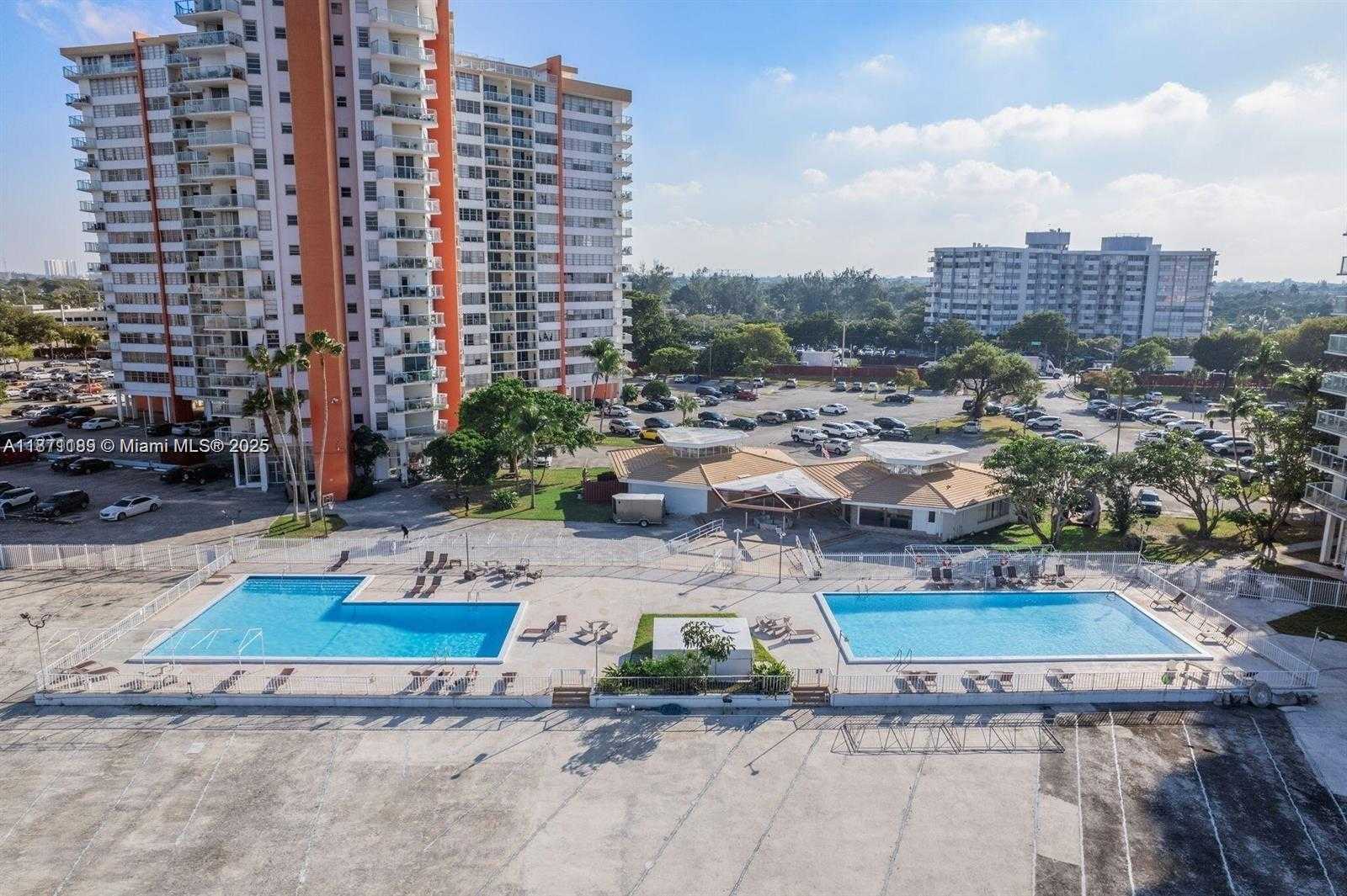 Small Image of 1351 NORTH EAST MIAMI GARDENS DR #511E, Miami Number 22