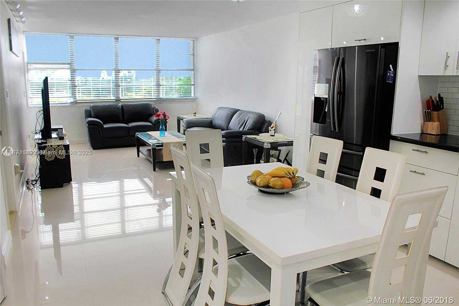 Small Image of 1351 NORTH EAST MIAMI GARDENS DR #511E, Miami Number 4