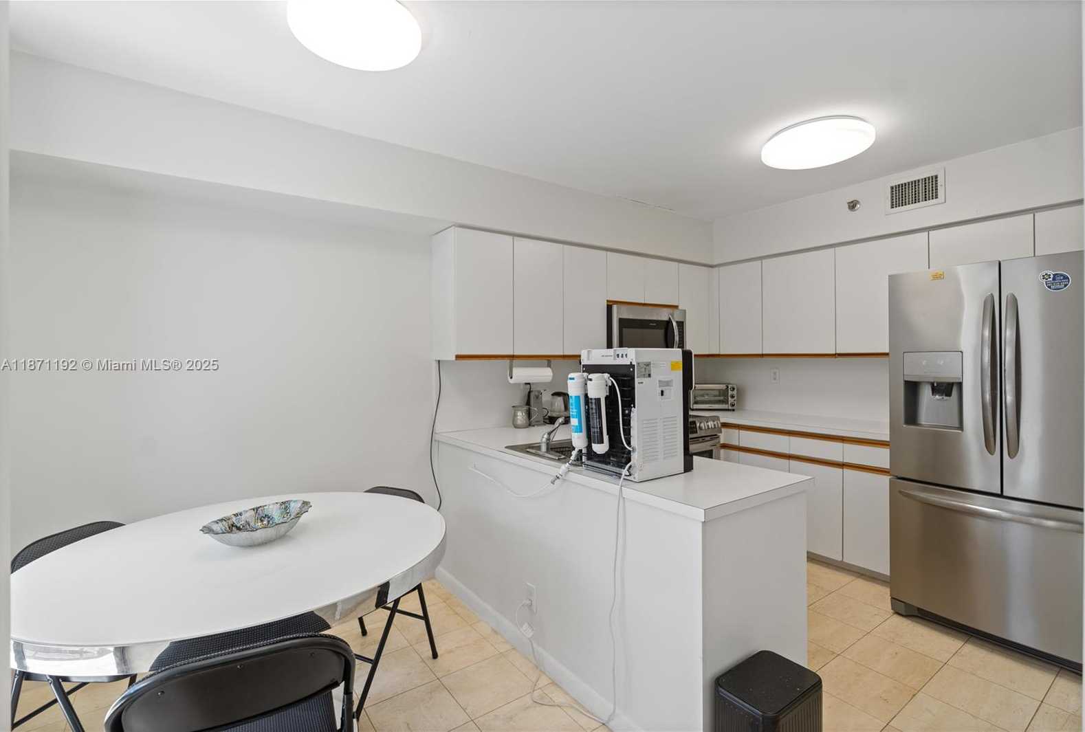 Small Image of 3600 MYSTIC POINTE DR #215, Aventura Number 11