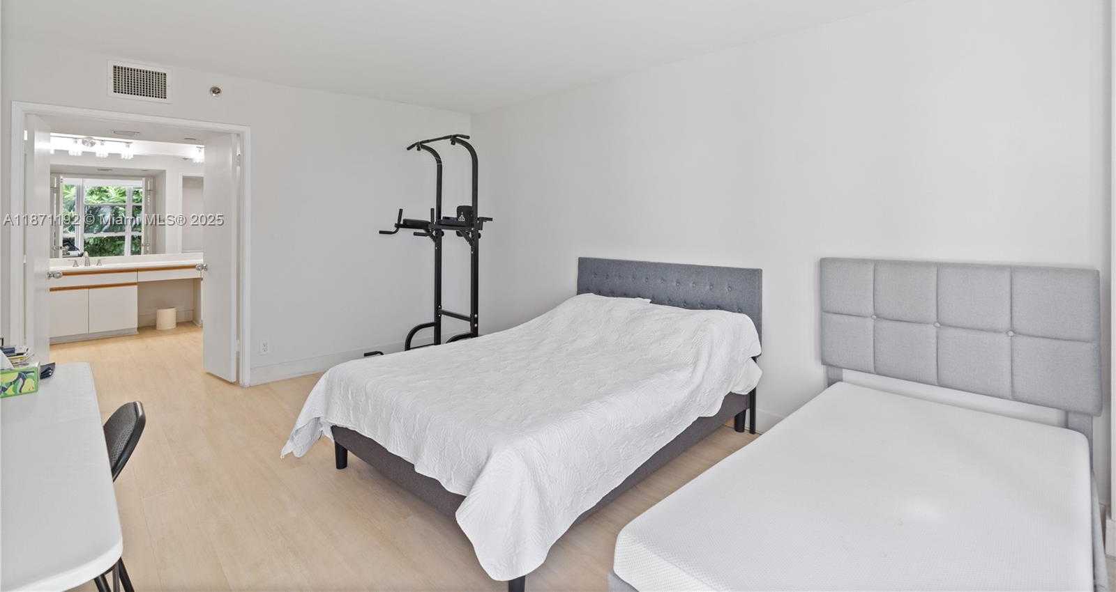 Small Image of 3600 MYSTIC POINTE DR #215, Aventura Number 13