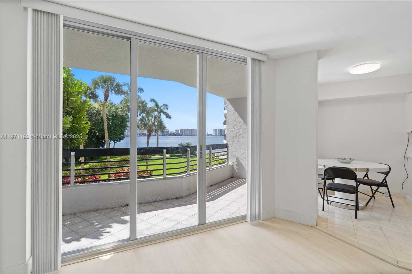 Small Image of 3600 MYSTIC POINTE DR #215, Aventura Number 3