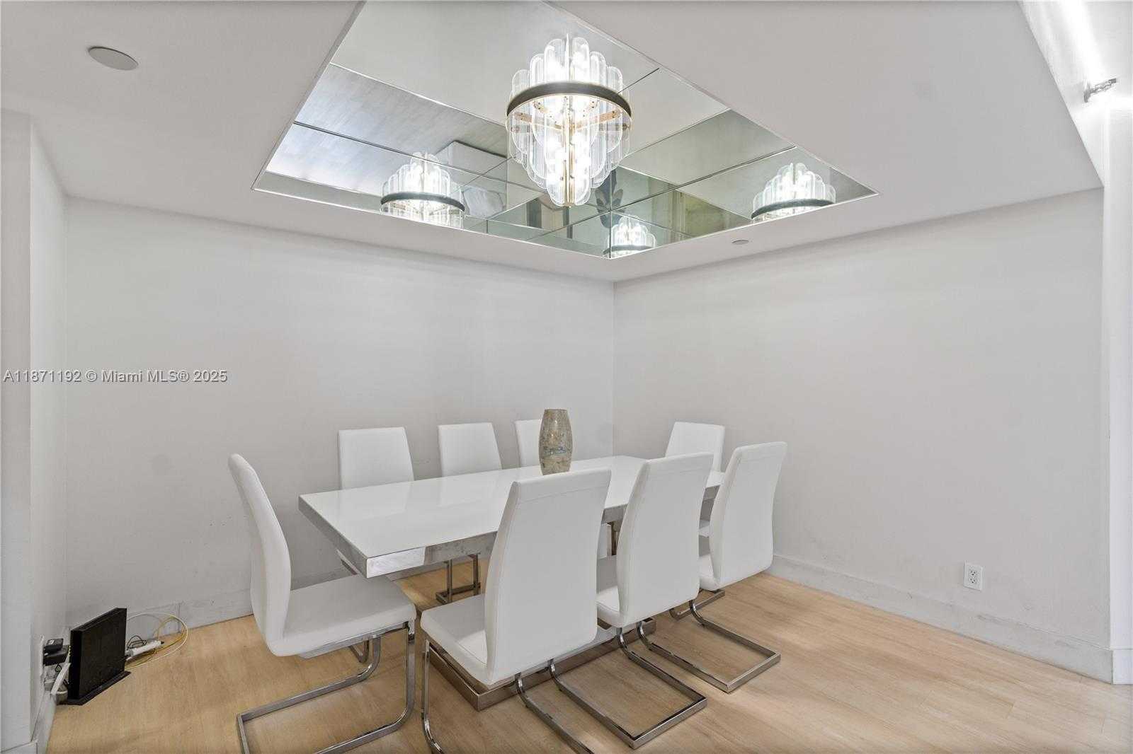 Small Image of 3600 MYSTIC POINTE DR #215, Aventura Number 8