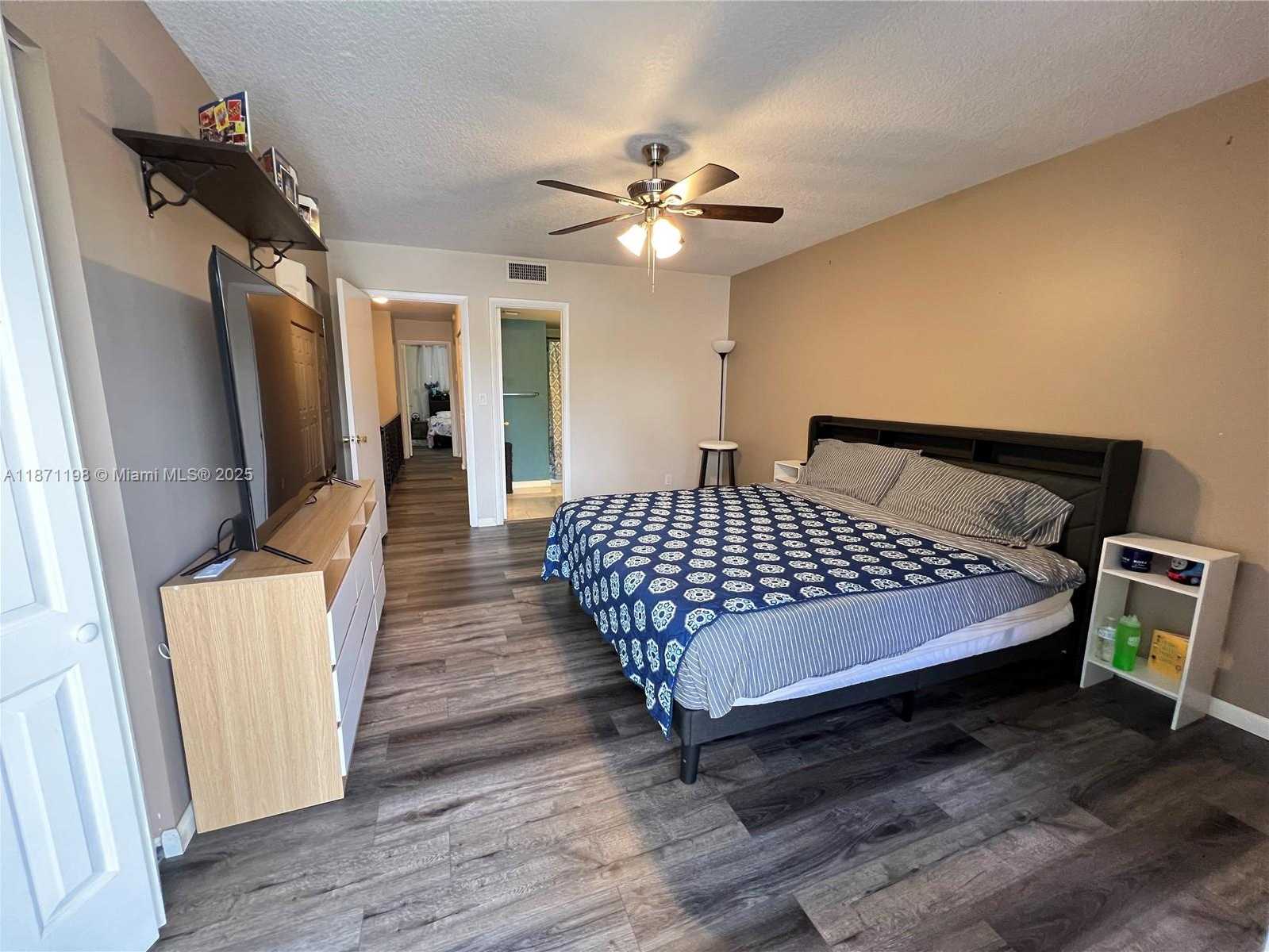 Small Image of 1325 NORTH 15TH AVE #23, Hollywood Number 18