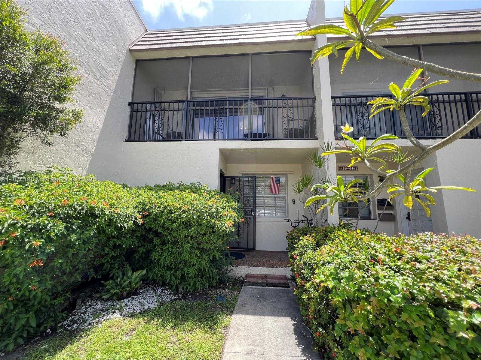 Small Image of 1325 NORTH 15TH AVE #23, Hollywood Number 2