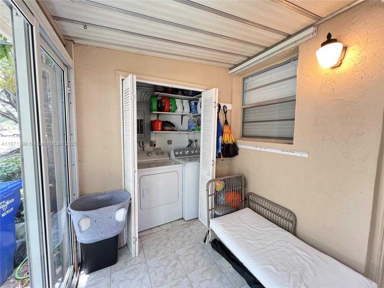 Small Image of 1325 NORTH 15TH AVE #23, Hollywood Number 24