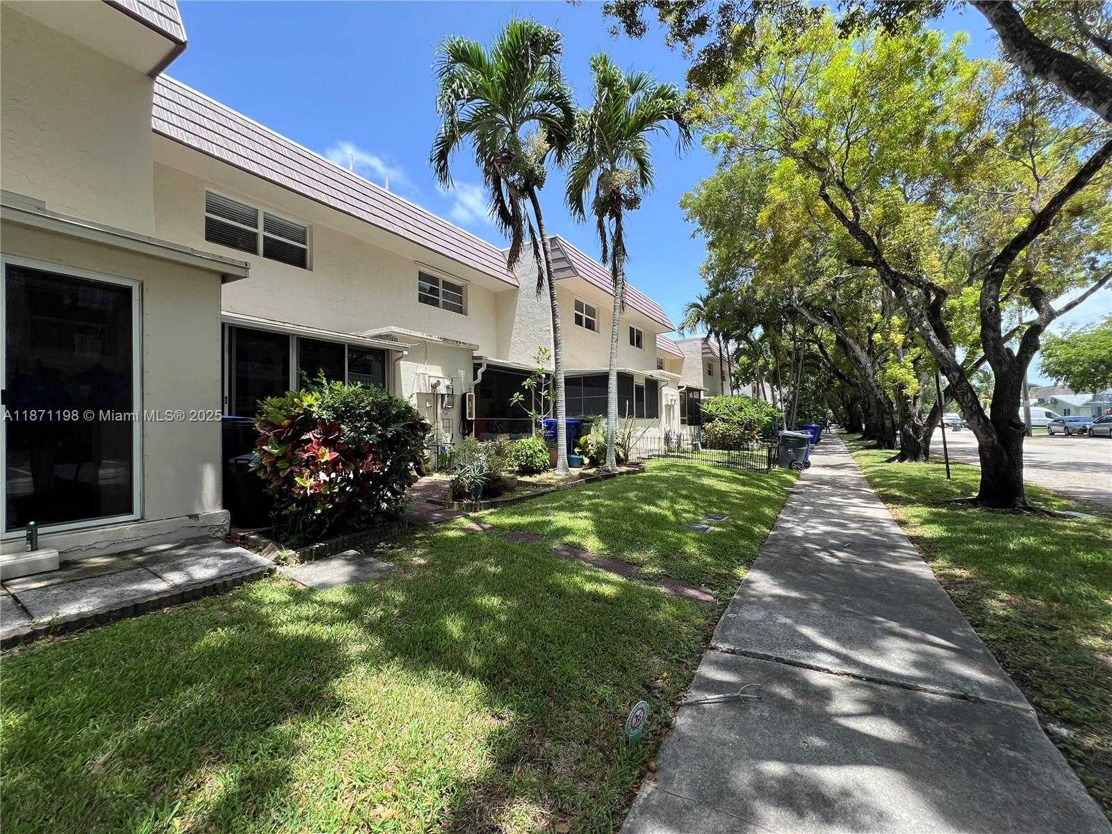 Small Image of 1325 NORTH 15TH AVE #23, Hollywood Number 29